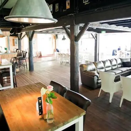 Chalet Bosuil5 Aan Veluwemeer Op Droompark Bad Hoophuizen *
